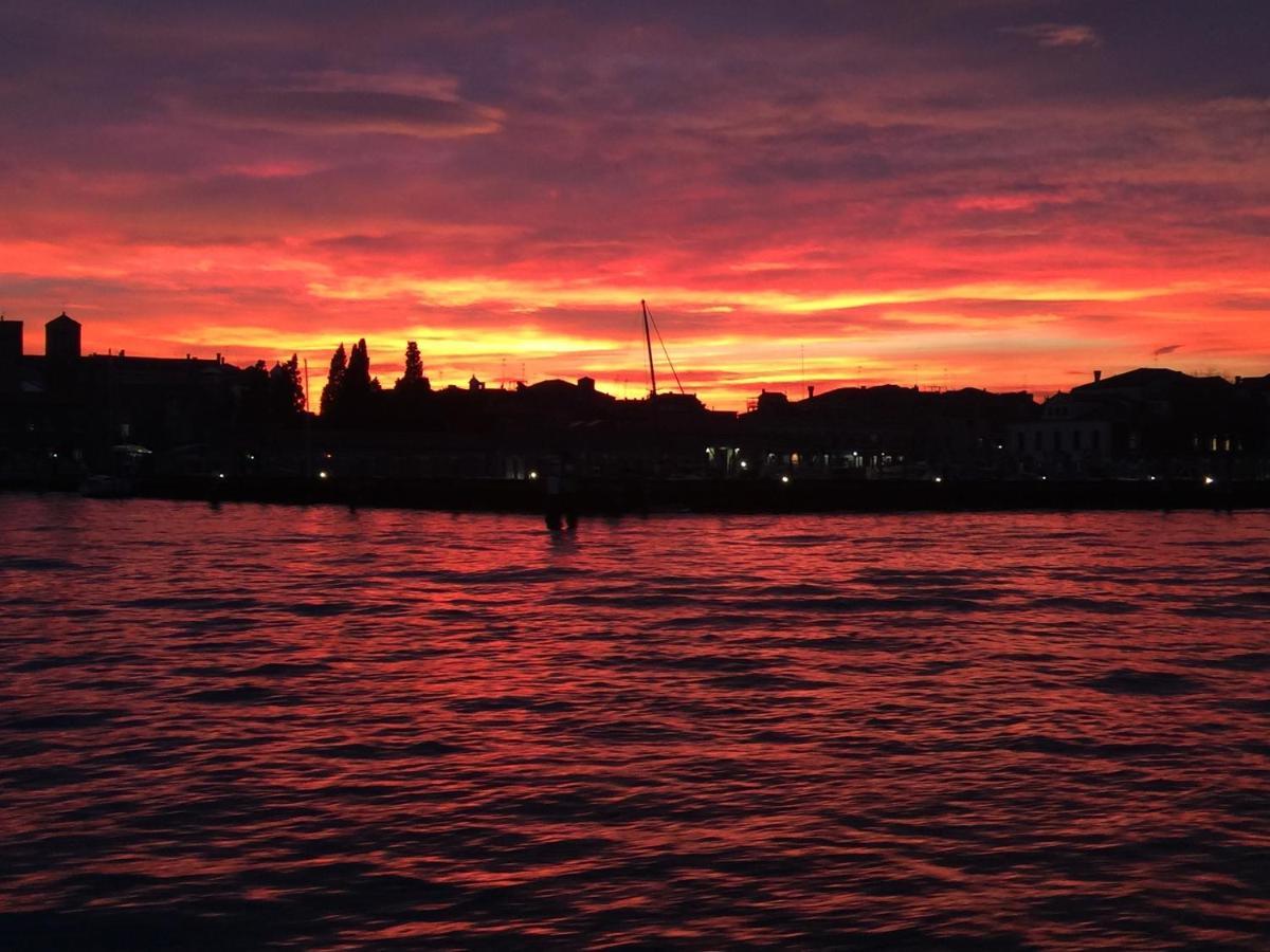Romantic Enchantment With Private Bathroom Venezia Esterno foto