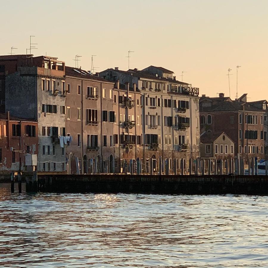 Romantic Enchantment With Private Bathroom Venezia Esterno foto